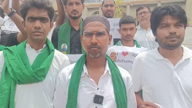 पैगंबर-ए-इस्लाम पर कथित टिप्पणी के विरोध में AIMIM का प्रदर्शन, निष्पक्ष जांच और कार्रवाई की मांग