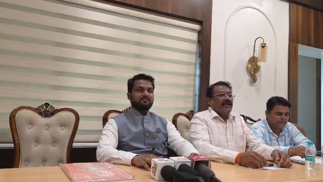 अवैधरेती तस्करीला लगाम लावा शिवसेना जिलाध्यक्ष पवन राघो गेडाम