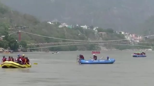 ▶️....उत्तराखंड- ऋषिकेश में आज से गंगा नदी में रिवर राफ्टिंग बंद...
मानसून की वजह से आज यानी 1 जुलाई से शिवपुरी-ऋषिकेश रूट पर राफ्टिंग संचालन अगले आदेश तक रोक दिया गया है. अब सितंबर में ही पर्यटक दोबारा राफ्टिंग का आनंद ले सकेंगे...