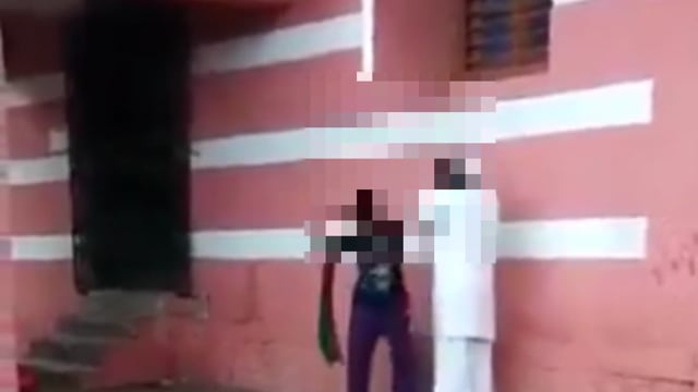  बुजुर्ग व्यक्ति आदत से लाचार ,बहादुर बिटियां ने किया सही से उपचार
