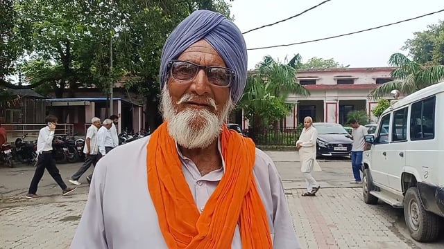 बंडा  से चलकर शाहजहांपुर आया डीएम स को दिया ज्ञापन 