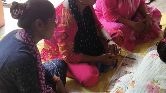 समाजसेवी कंचन गुप्ता ने परसावा गांव में शुरू किया निशुल्क सिलाई प्रशिक्षण 