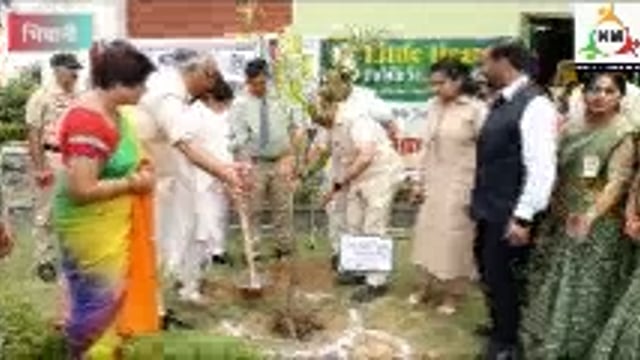 सेशन जज डॉ. गगनदीप कौर सिंह ने पौधारोपण कर रैली को दिखाई हरी झंडी, विद्यार्थियों से एक-एक पौधे के संरक्षण का लिया संकल्प
