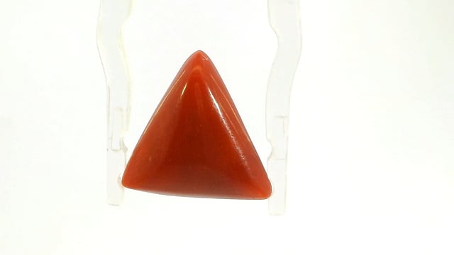 Italian Tikona Laal Moonga 6.08 Carats — video