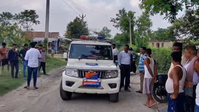 भारी मात्रा में गांजा मादक पदार्थ के साथ वाहन जप्त, दो तस्कर गिरफ्तार, दो फरार।