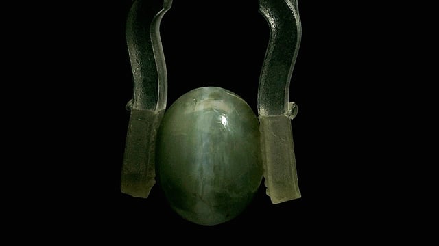 Srilankan Chrysoberyl Lehsunia  6.54 Carat — video