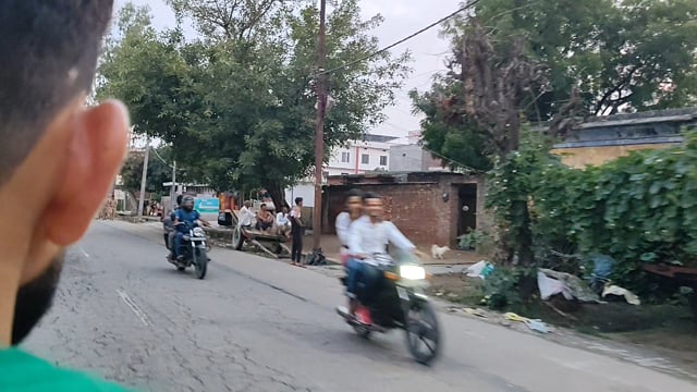 शांति सुरक्षा एवं सद्भावना को ध्यान में रखते हुए बहसूमा नगर में पुलिस का रूटीन मार्च पास्ट