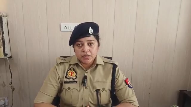 थाना सिंधौली जनपद शाहजहाँपुर  बेहतर उपचार हेतु जिला अस्पताल रेफर किये जाने, जिला अस्पताल ले जाते समय रास्ते में मृत्यु होने व पुलिस द्वारा कृत कार्यवाही के सम्बन्ध में पुलिस अधीक्षक  की बाइट ।