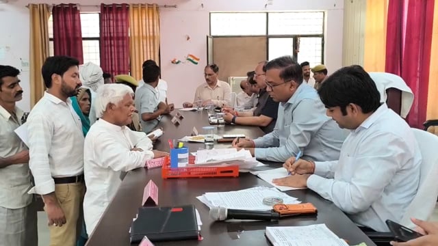 जलालाबाद तहसील में संपूर्ण समाधान दिवस, डीएम ने शिकायतों के गुणवत्तापूर्ण निस्तारण के दिए निर्देश