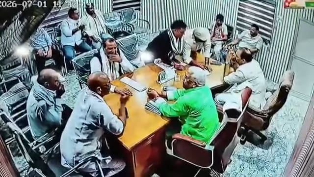 मोहम्मदाबाद ब्लाक प्रमुख चेंबर में मारपीट का मामला पहुंचा थाने 