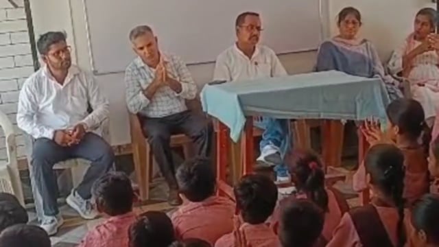 विश्व जूनोसिस दिवस पर बच्चों को दी गई रोगों से बचाव की जानकारी