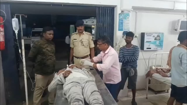 तिलक में शामिल होने निकले थे दो युवक, रास्ते में हुआ बड़ा हादसा।