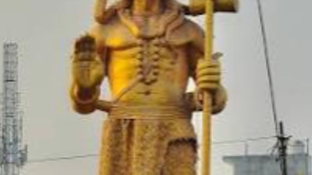 गोला सावन मेला में डीएम व एसपी ने तैयारियों का लिया जायजा, सुरक्षा व्यवस्था रहेगी हाईटेक, अराजक तत्वों पर रहेगी कड़ी नजर