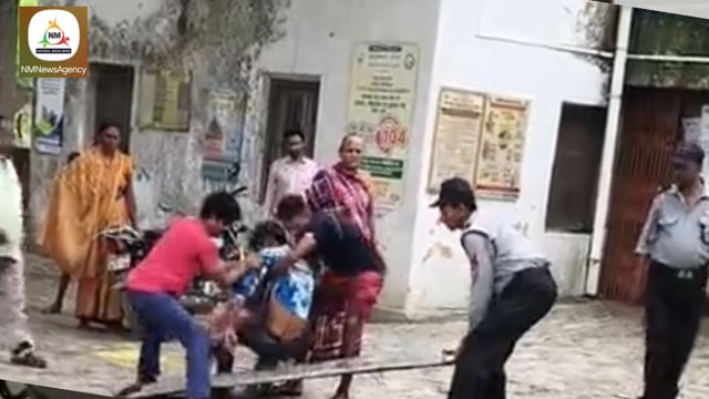 बाइक की टक्कर से 12 वर्षीय छात्र घायल पीएचसी में इलाज के बाद रेफर