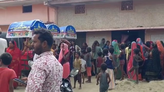 आइस्क्रीम फैक्ट्री में मजदूर की करंट लगने से मौत, परिवार में मचा कोहराम।