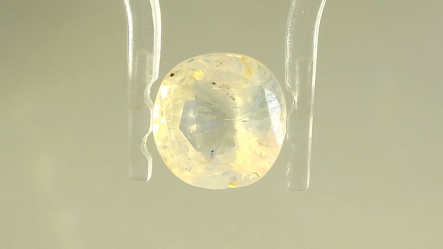 Srilankan Pukhraj  3.9 Carat — video