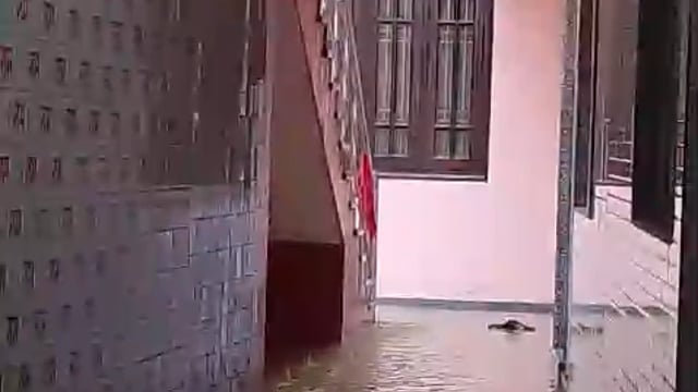 *शुकतीर्थ के प्रसिद्ध हनुमन्तधाम में भारी जल भराव*