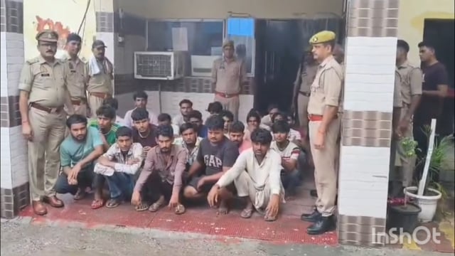 मथुरा में 42 साइबर ठगो पर पुलिस का शिकंजा 