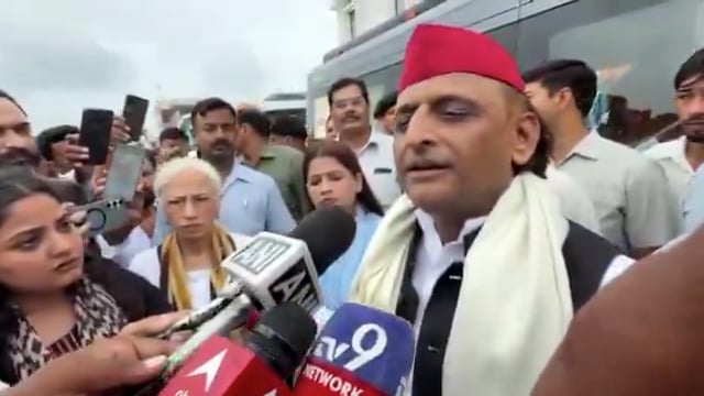विपक्ष पर FIR हो रही है और विपक्ष की FIR नहीं लिखी जा रही, मंदिर परिसर में जिन लोगों को कम मिला था उन सबके सीडीआर निकाले जाए, 99.9% सब भाजपाई निकलेंगे - अखिलेश यादव, राष्ट्रीय अध्यक्ष सपा6