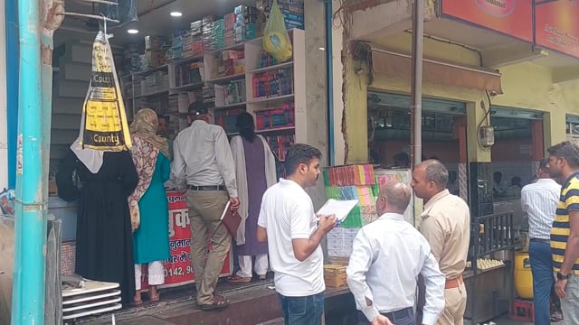 बाल श्रम के खिलाफ अभियान, चार नाबालिग कार्यस्थलों से मुक्त