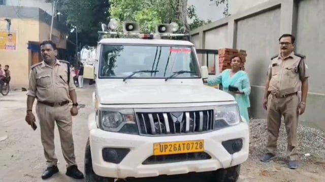 पीलीभीत स्कूली वाहनों की जांच में दो अवैध ईको गाड़ियां सीज, भारी जुर्माना