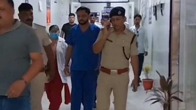 मृत नवजात के जन्म के बाद बगहा अस्पताल में बवाल, परिजनों ने लगाया लापरवाही का आरोप