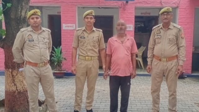 27 साल पुराने मारपीट के मामले में वांछित वारंटी गिरफ्तार संग्रामगढ़ पुलिस ने घर के पास से दबोचा#latest_news 