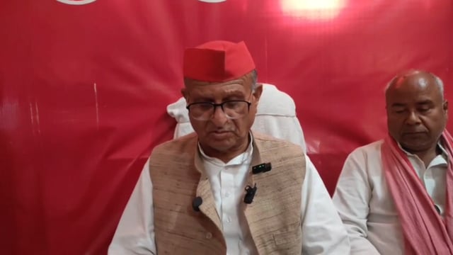 घोसी सांसद राजीव राय के देश के 25 सर्वश्रेष्ठ सांसदों में शामिल होने पर सपा जिलाध्यक्ष दूधनाथ यादव ने दी बधाई