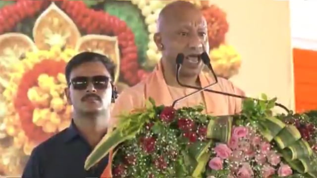 कुशीनगर में पर्यटन की अपार संभावनाओं के साथ-साथ विकास के नए सफर पर आगे बढ़ता, नए उत्तर प्रदेश का नया कुशीनगर।