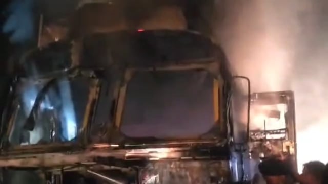 हरदोई ब्रांच पुल के पास ट्रक अग्निकांड: चालक की मौत धुआं घुटने से, पोस्टमार्टम रिपोर्ट में खुलासा