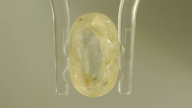 Srilankan Yellow Sapphire 4.35 Carat — video