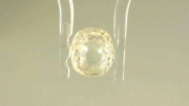 Srilankan Pukhraj  3.54 Carat — video