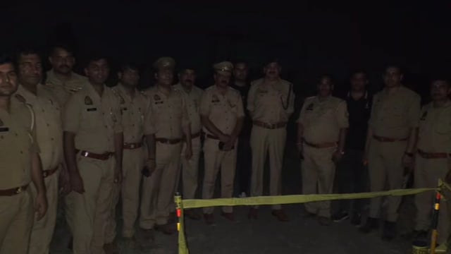 हत्या के दो वांछित बदमाश पुलिस मुठभेड़ में ढेर नहीं, लेकिन गिरफ्तार... पुलिस की जवाबी कार्रवाई में दोनों के पैरों में लग