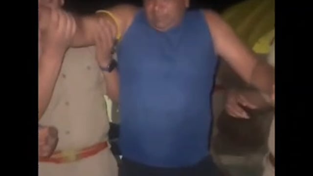 MANT-रात के अंधेरे में घेराबंदी, पुलिस के सामने बदमाशों ने खोला मोर्चा—दोनों के पैरों में लगी गोली, गिरफ्तार,,
