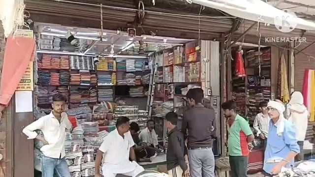 सुभाष बाजार में नल की ऊपर बनी दुकानों पर नगर निगम का शिकंजा कसा नाली के सहारे बनी दुकानों पर 3 दिन में अतिक्रमण हटाने का