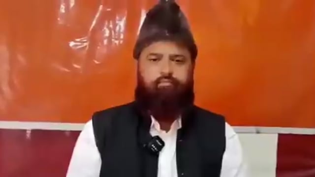 आमिर खान की तीसरी शादी पर जारी हुआ फतवा-
अलीगढ़: मौलाना इफराहीम ने आमिर खान की शादी को लेकर बड़ा बयान दिया है.
