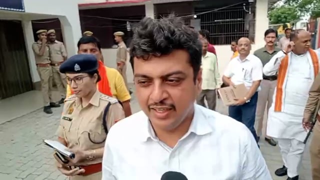 जिला.  बाराबंकी

श्रावण मास मेले की तैयारियों का डीएम व एसपी ने किया स्थलीय निरीक्षण*