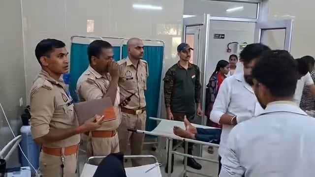 अम्बेडकरनगर में भीषण सड़क हादसा ट्रेलर और ई-रिक्शा की टक्कर में एक की मौत, 7 घायल