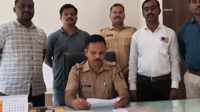"अवघ्या चार दिवसांत मंदिर चोरीचा पर्दाफाश; पाच आरोपींपैकी चार जेरबंद, लाखो रुपयांचा मुद्देमाल जप्त."