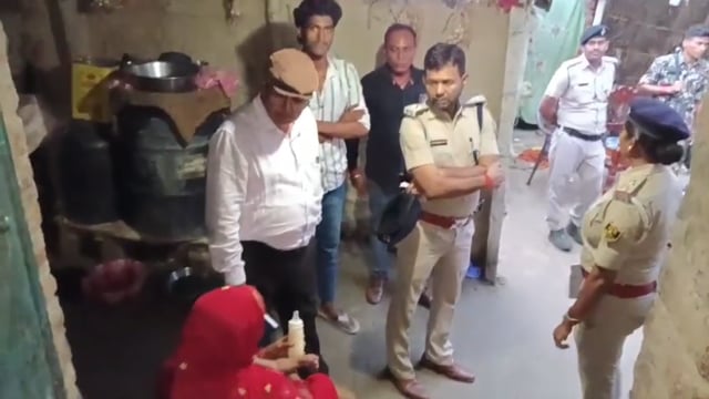 प्रेम विवाह के ढाई महीने बाद नवविवाहिता की संदिग्ध मौत, घर में फंदे से लटका मिला शव