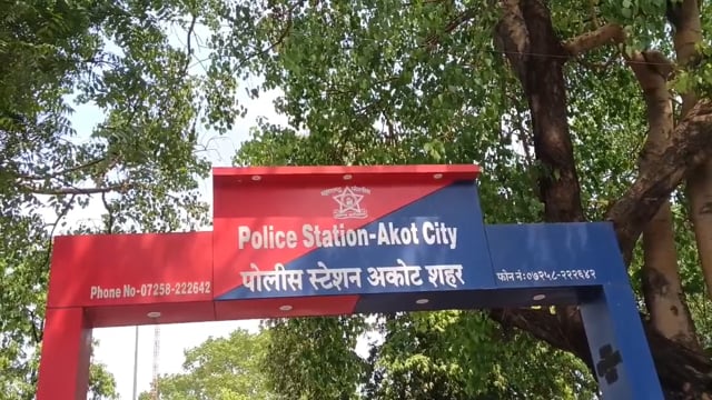 *अकोट शहर पोलिसांची बुलेट चालकांवर धडक कारवाई