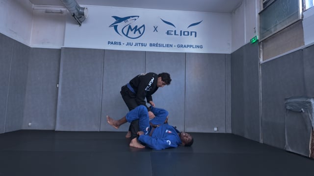 Adversaire qui shin slice