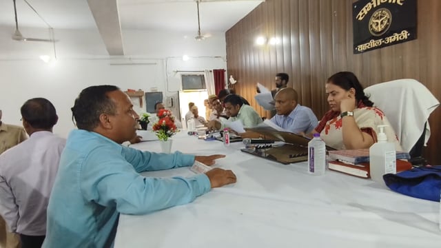 अमेठी तहसील में संपूर्ण समाधान दिवस का आयोजन किया गया,कार्यक्रम में एडीएम,SDM पंकज मिश्रा व उपपुलिस अधीक्षक मनोज मिश्रा 