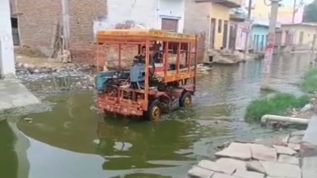 MANT-शिकायतों का अंबार, फिर भी जलभराव बरकरार... कौन है, जिम्मेदार,,