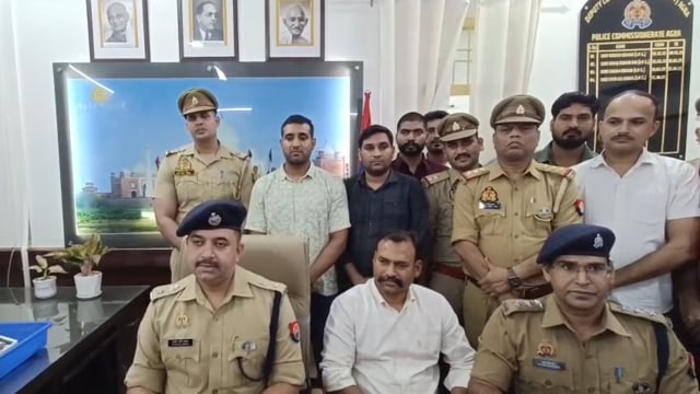 आगरा अपराधियों पर कैसा जा रहा है सिकरिया डीसीपी द्वारा दी गई वाइट 