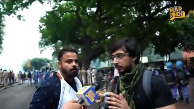 आंदोलन शिक्षा को लेकर था,भारत में तख्त पलट की उम्मीद वाले लोग पहुंचे,फिर खेल शुरू