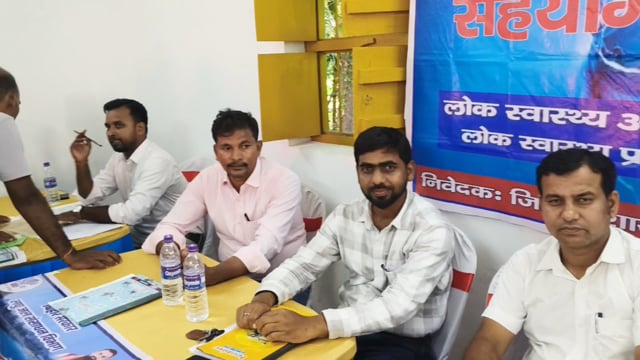 महादेवपुर और कोलबुजुर्ग पंचायत में सहयोग शिविर का आयोजन, विभिन्न विभागों ने ऑन द स्पॉट किया आवेदनों का निपटारा।