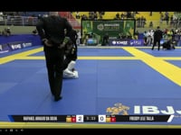 Leg pummeling - footlock grip - sweep