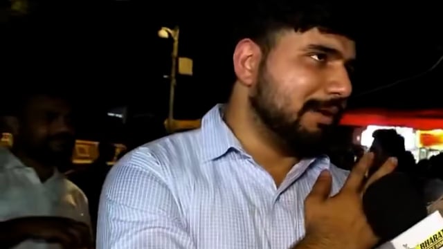 Delhi Police Sub Inspector नौकरी छोड़ पहुंचा
