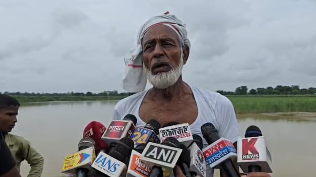 राप्ती का कहर 100 बीघे से अधिक कृषि भूमि नदी में समाई किसानों में बढ़ी चिंता